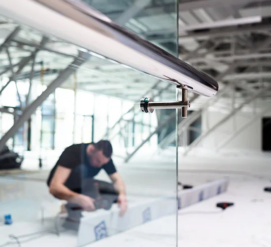 Brownsville, FL highly skilled glass repair technicians